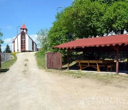 Nad Jeziorem Czos *